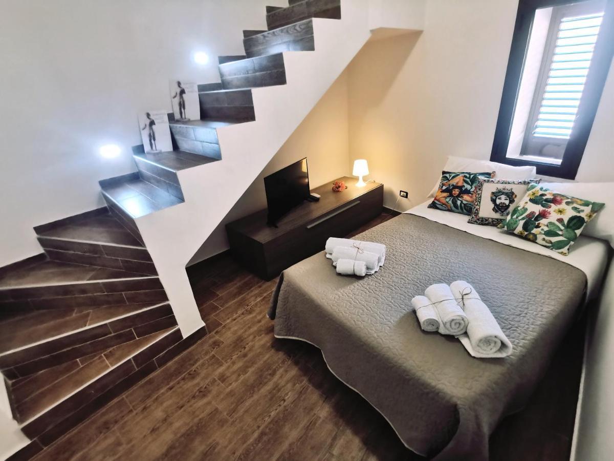 A Due Passi Dal Centro Sweet Rooms Agrigento Buitenkant foto