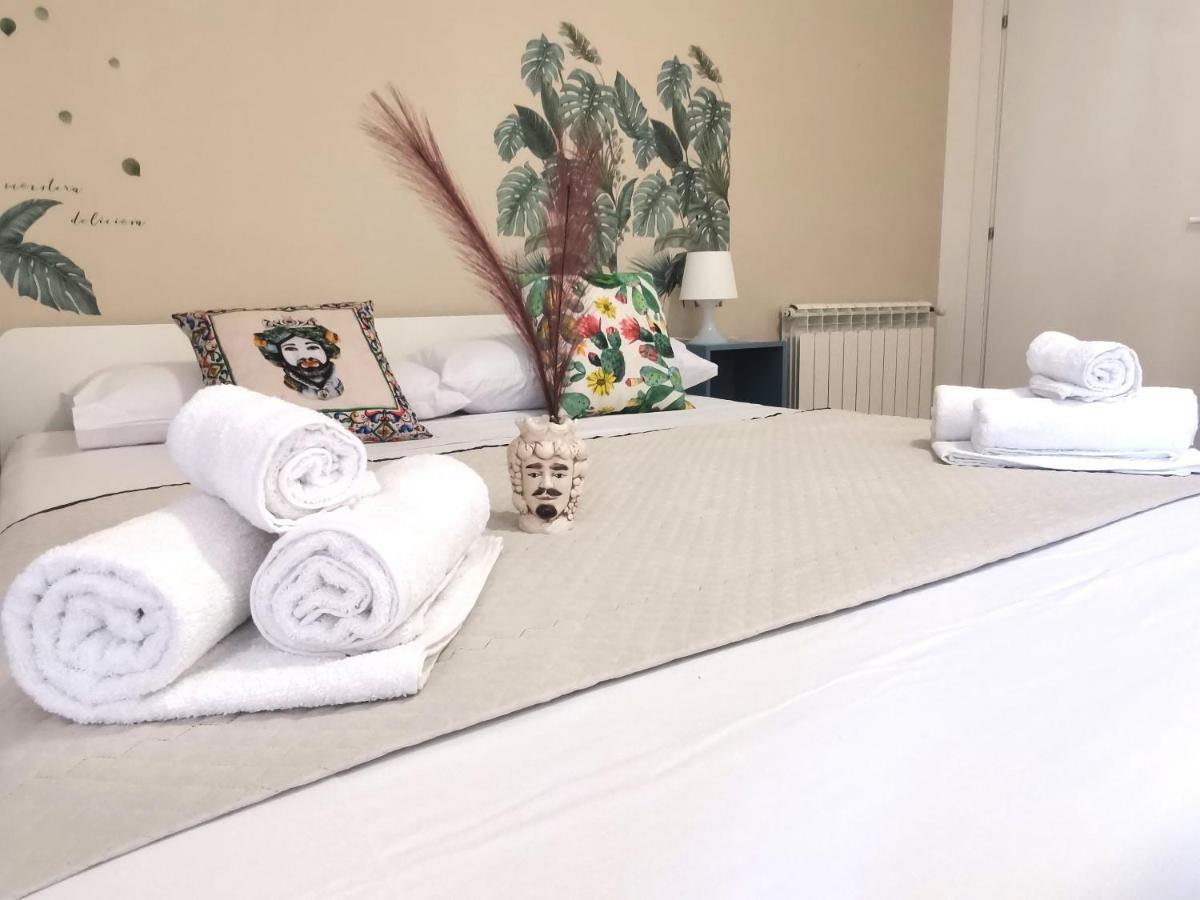 A Due Passi Dal Centro Sweet Rooms Agrigento Buitenkant foto